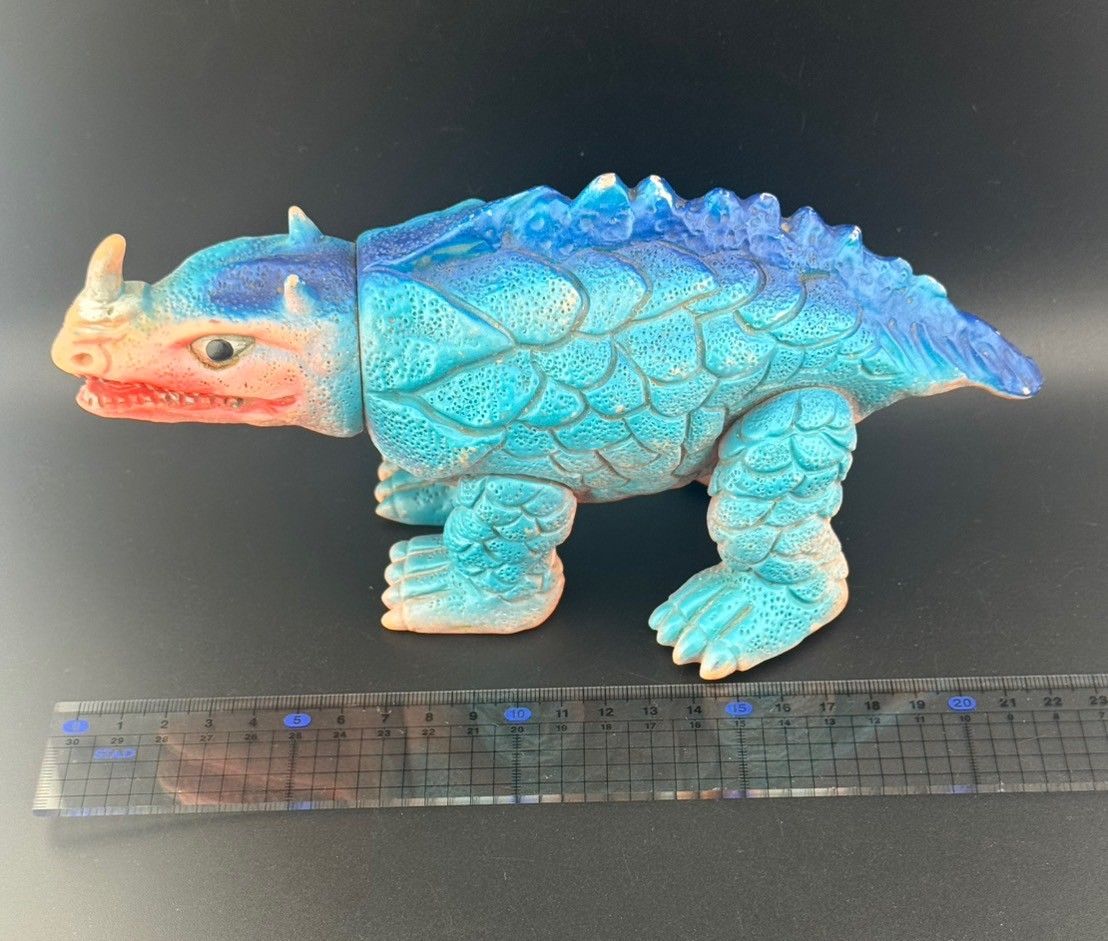 【中古品】当時物　シーモンス　桃肌色成型/青　帰ってきたウルトラマン　ソフビ 中古品】当時物 シーモンス 桃肌色成型/青 帰ってきた