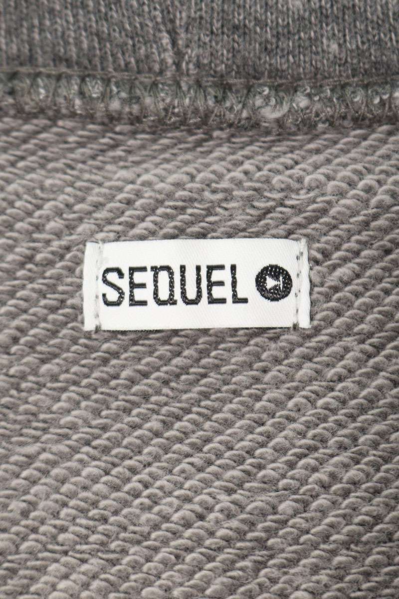 シークエル SQ-24SS-HD-03 バックプリントジップアップパーカー メンズ  