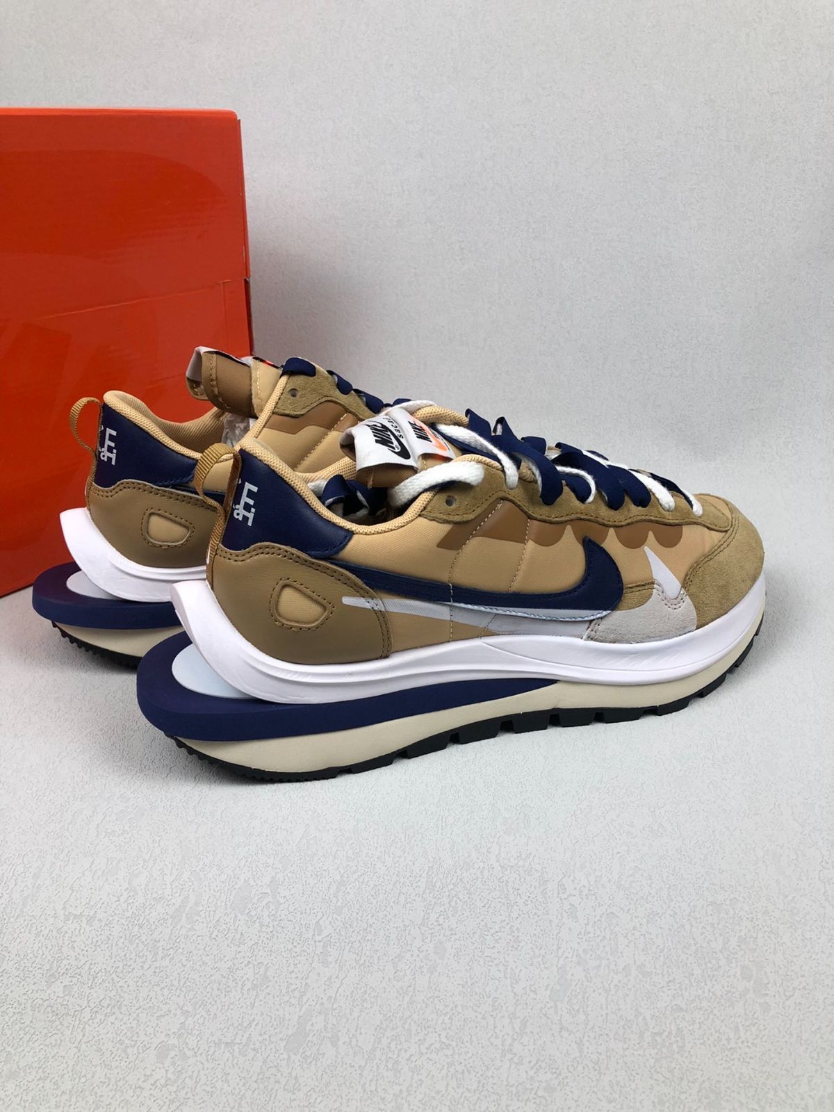 新品未使用 Sacai X NiKe vaporWaffle "SESAME/BLUE VOID-WHITE" DD1875-200 ヴェイパーワッフル　サカイ　ナイキ