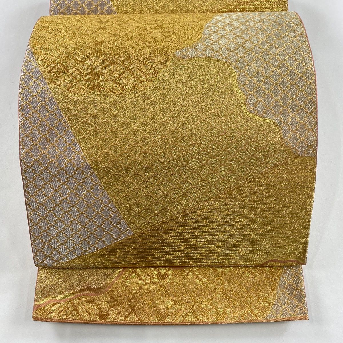袋帯 秀品 川島織物 落款 関西仕立て 青海波 松皮菱 金銀糸 箔 金色 全通 正絹