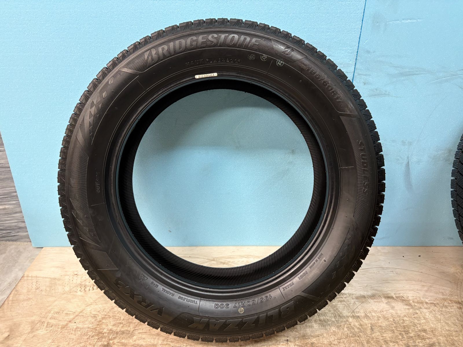 195|60|R17 VRX3 ♥ スタッドレス ブリヂストン BLIZZAK VRX3 17インチ ４本セット R17No6