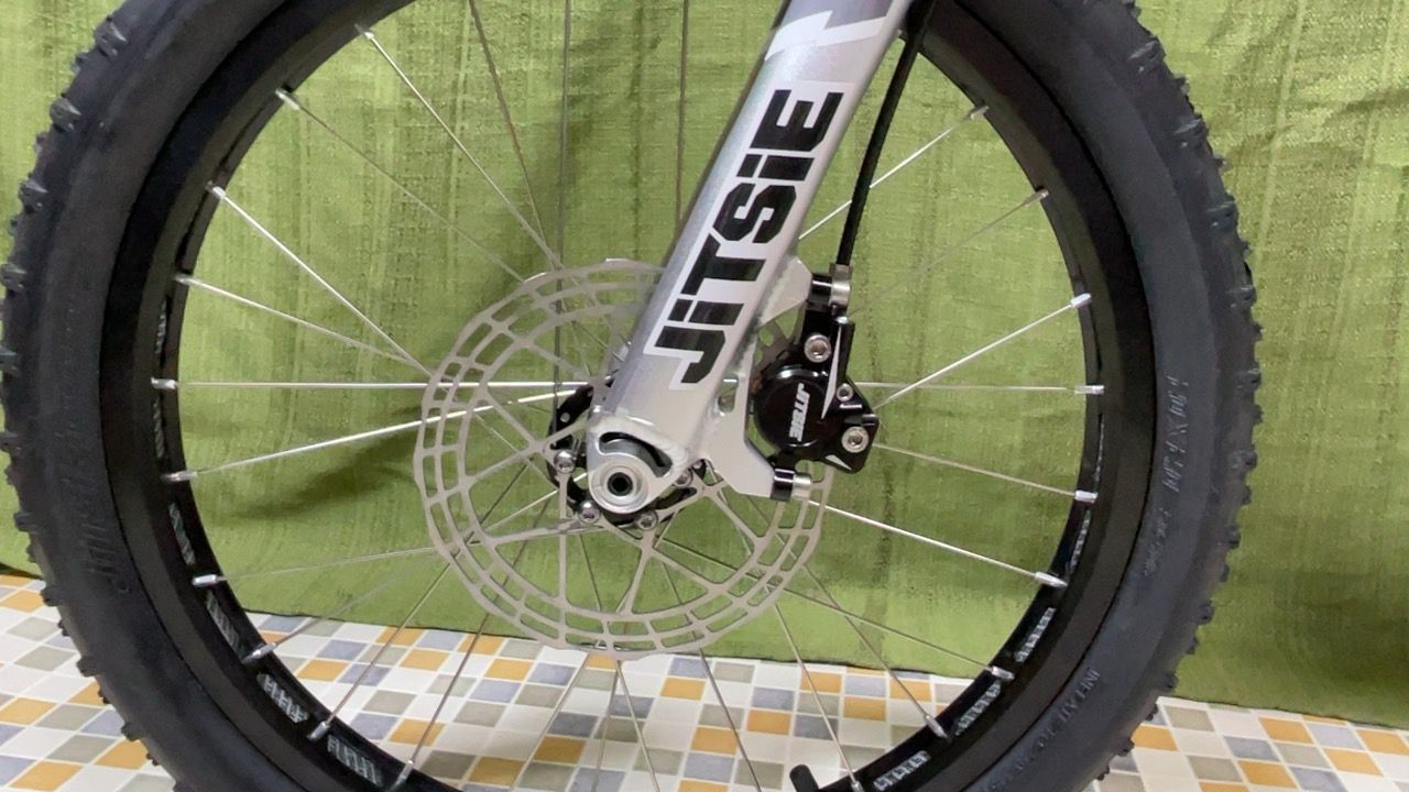 バイクトライアル 完成車 JITSIE RACE ,20ｲﾝﾁ シルバー（新品