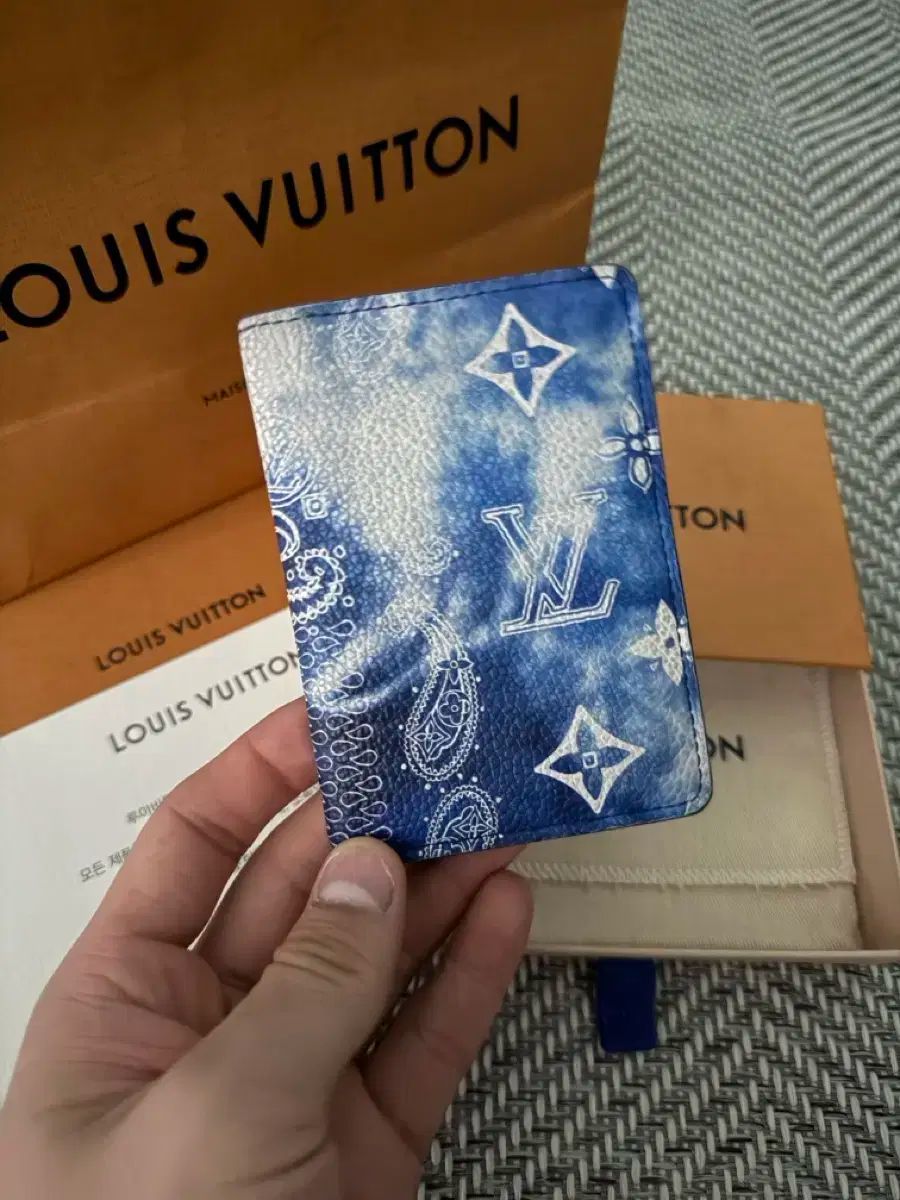 A グレード/限定版 Louis Vuitton(ルイヴィトン) バンダナ オーガナイザー