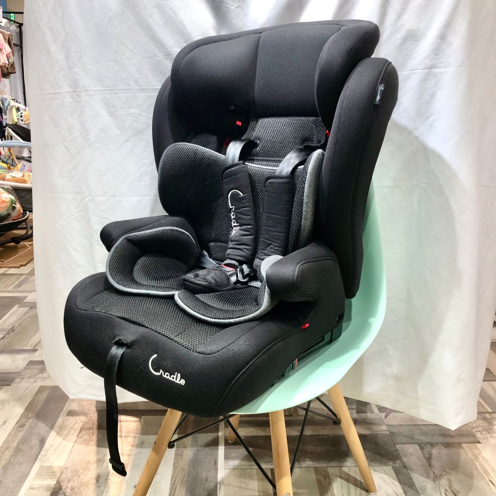 美品】シーエー産商 バースデイ限定モデル クレイドル・ハーネスジュニア ISOFIX ブラック ジュニアシート - メルカリ