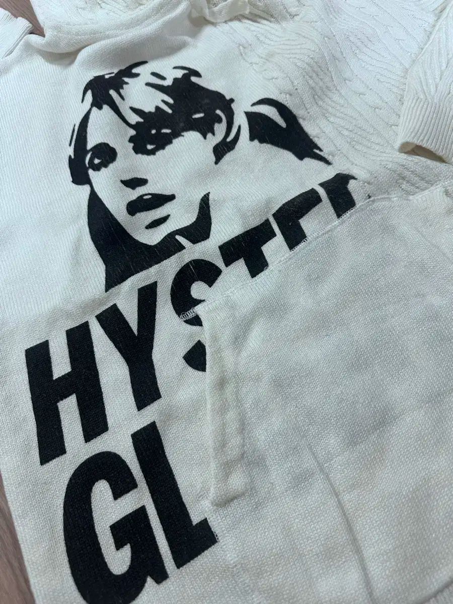 HYSTERIC GLAMOUR