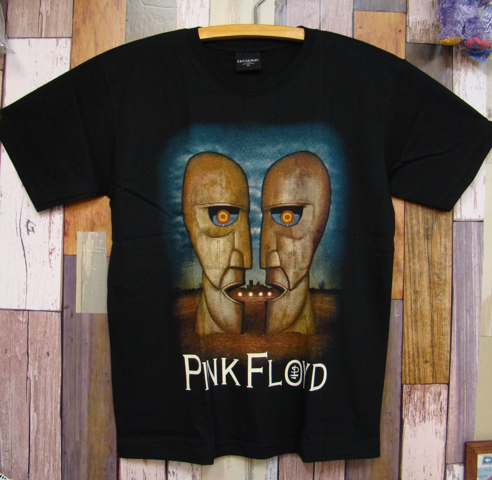 新品 ピンクフロイド ☆北米ツアー【PINK FLOYD】バンドTシャツ☆BWT 