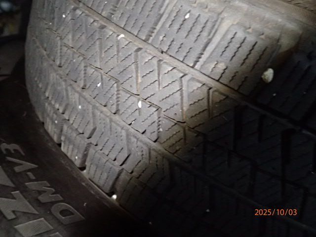 スタッドレス