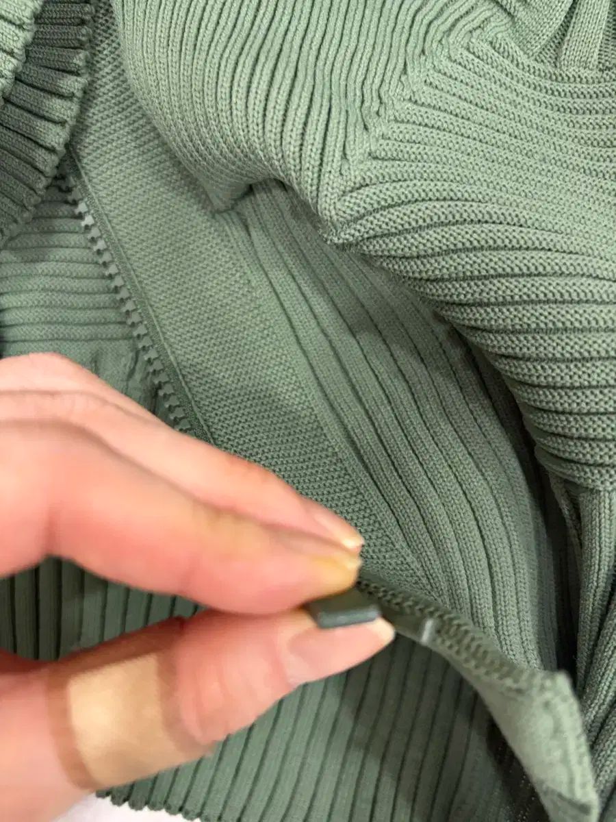 イッセイミヤケ コネコネ グリーンジップアップ NICORILABO_COM