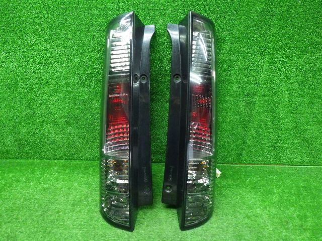 パレットSW ルークス テールレンズ 左右 MK21S ML21S 35603-82K1
