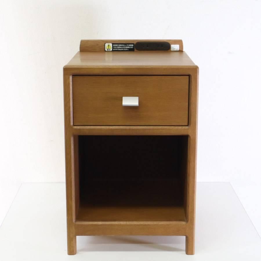カリモク家具 オーク材 ナイトテーブル コンセント付 ブラウン AU8450MH 277h01