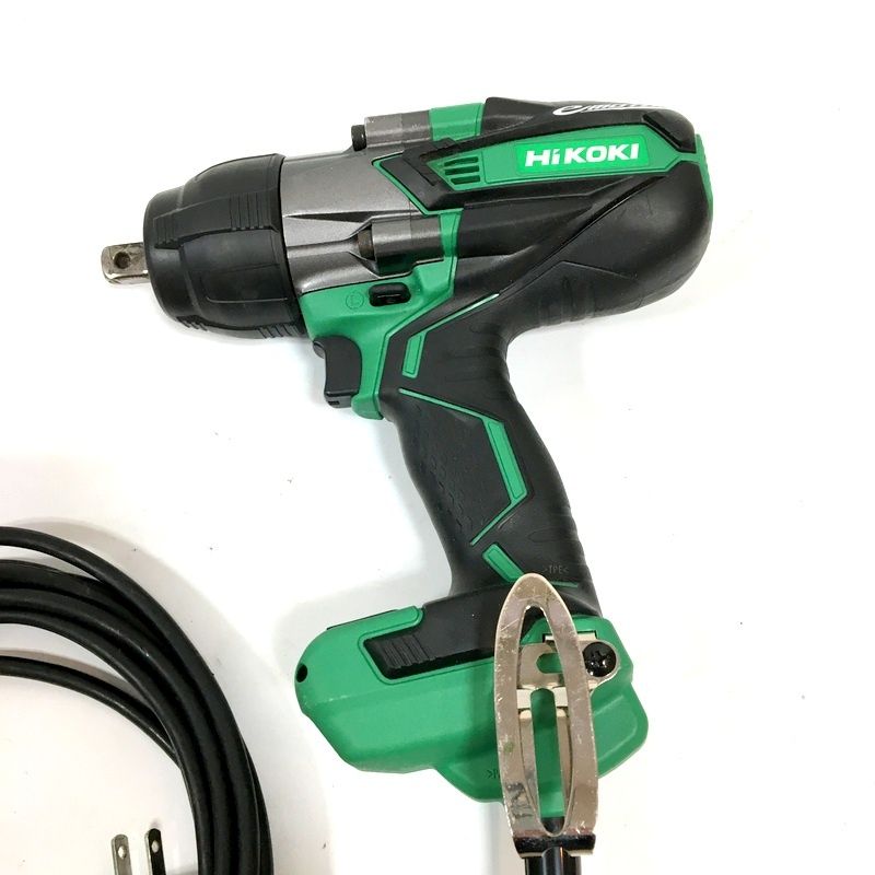 100V
