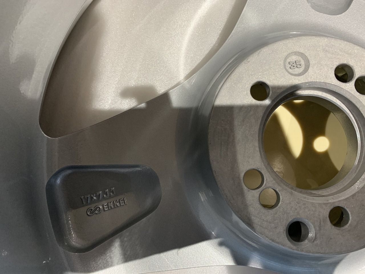 【最新作入荷】 2505034 ENKEI Selbach セルバッハ 17インチ 7J 35 PCD100 4H 5H 72mm