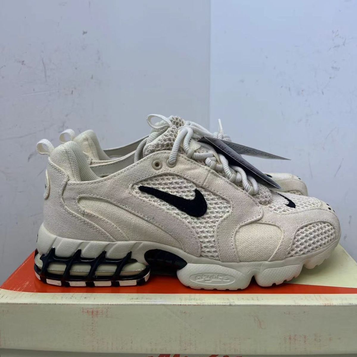 新品未使用 ナイキ Stussy x Nike Air Zoom Spiridon CG 2 スニーカー 