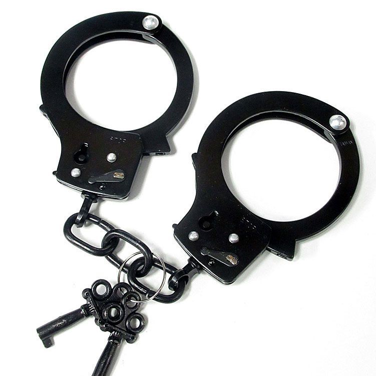 衝撃特価 パンク ロック系 手錠 TYPE ブレスレット 鍵付き ブラック 黒 アクセサリー