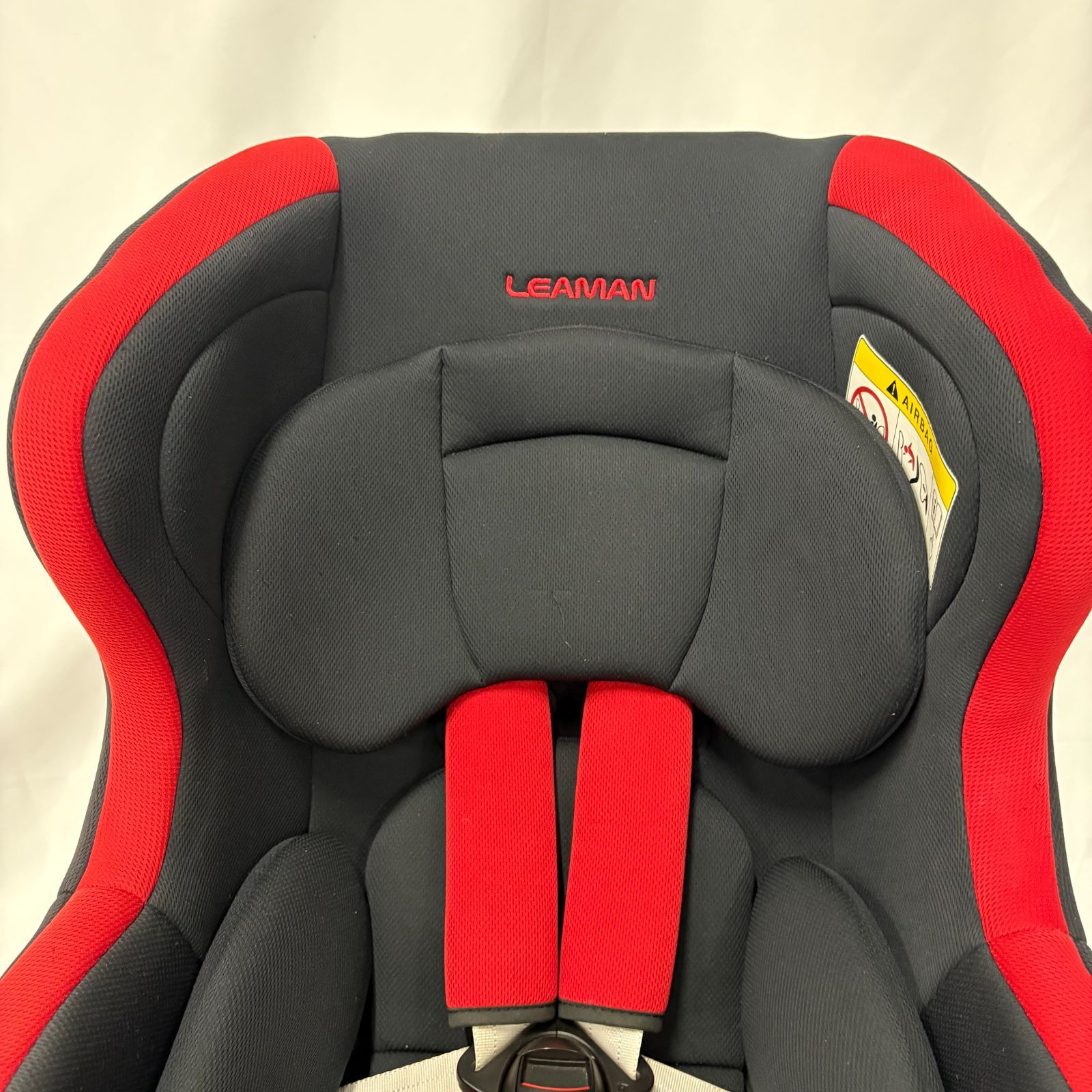 美品 人気カラー LEAMAN Neddy LYF-375 チャイルドシート レッド