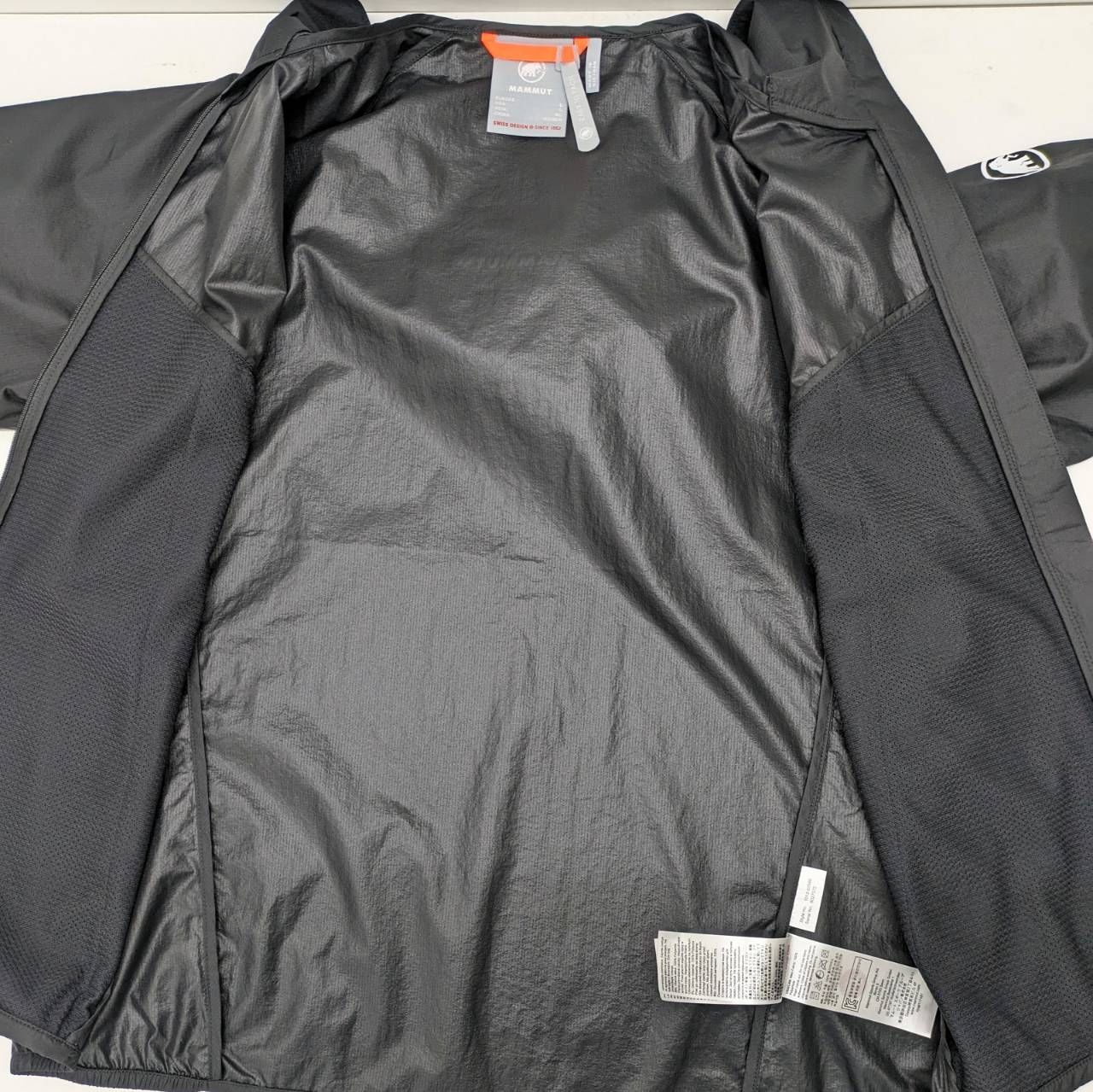 未使用 MAMMUT マムート Convey WB Hooded Jacket AF コンヴェイ ウィンドブロック フーデッド ジャケット ブラック XL 1012-00540 タグ付き レディース