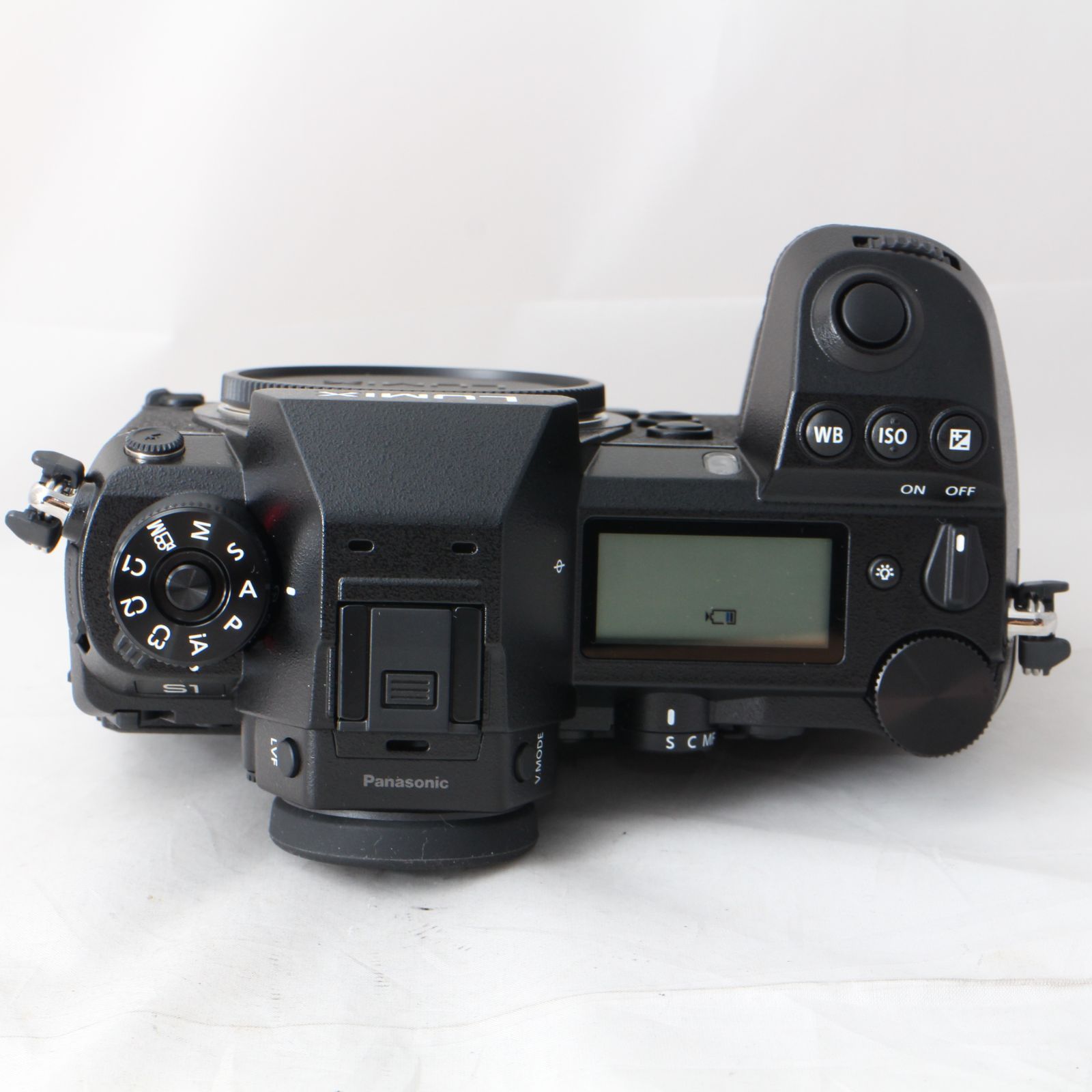 ☆新品級・ショット数611☆ Panasonic LUMIX S1 ボディ DC-S1-K