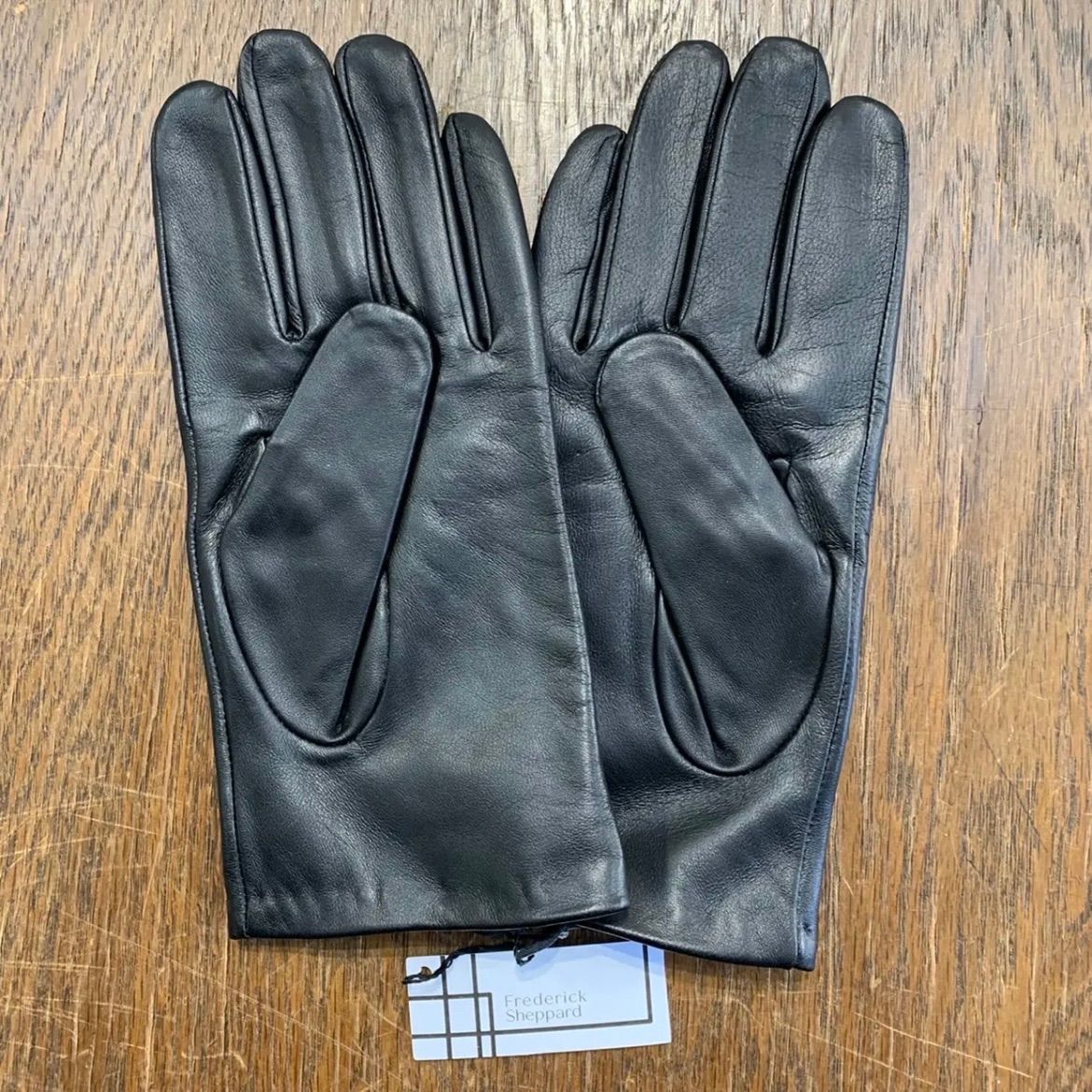 メンズ FREDERICK SHEPPARD MODターゲット レザーグローブ〈ブラック