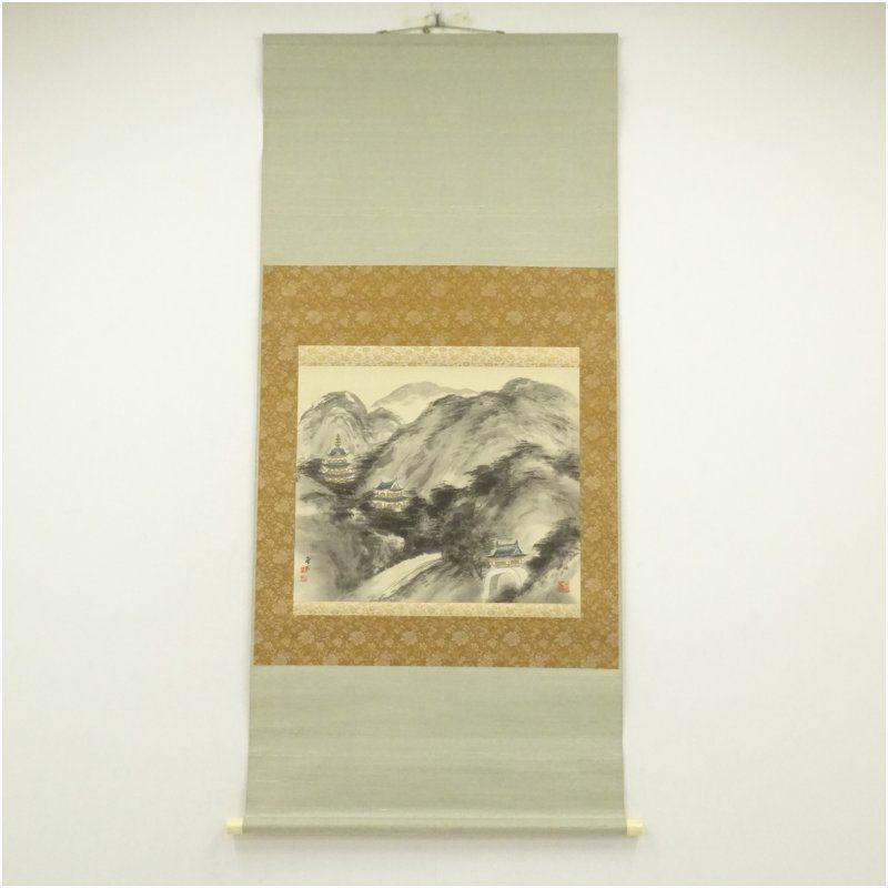 1957年 豊泉筆 蓬莱山 肉筆絹本掛軸 共箱 掛け軸 床の間 書 おしゃれ 絵画 表具 芸術 茶道 年中掛け インテリア 茶掛 掛物 和室 1月 冬