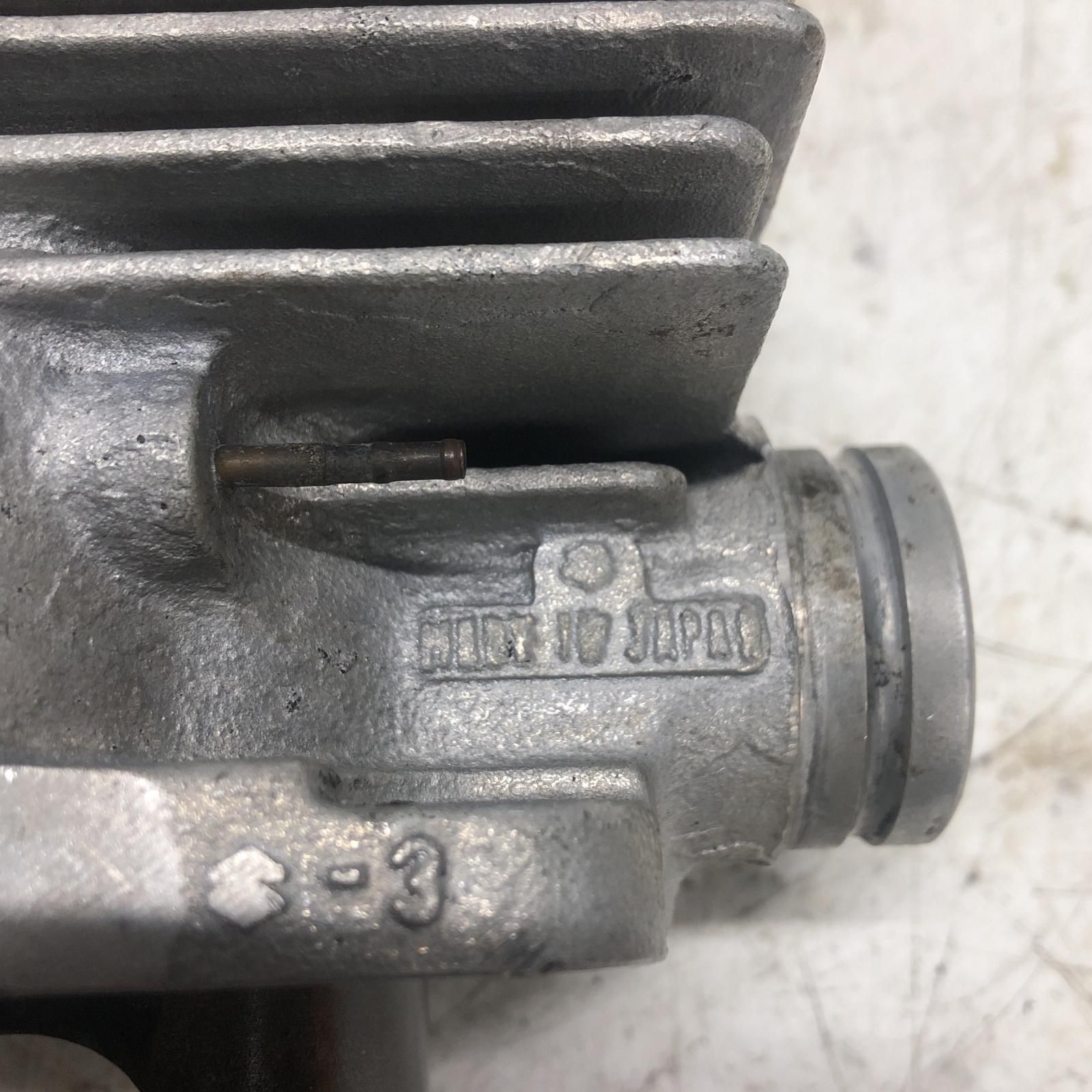 gt380シリンダー2 SUZUKI GT380 シリンダー（2） スズキ