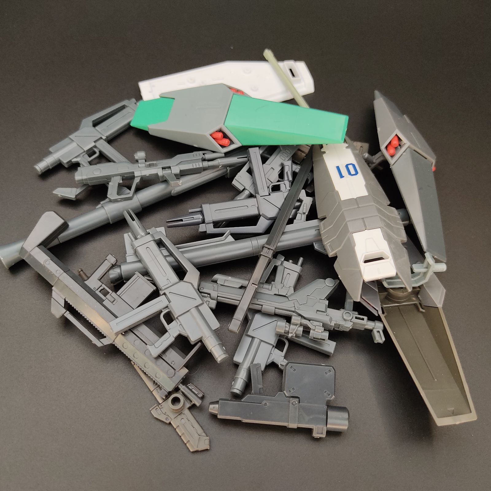 ガンプラ【未検品/ジャンク】HG 1/144 手持ち武装・シールド・ライフル