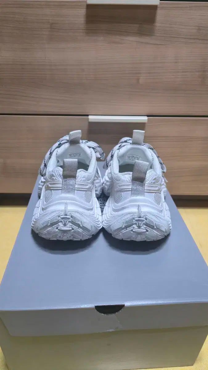 6xl 39
