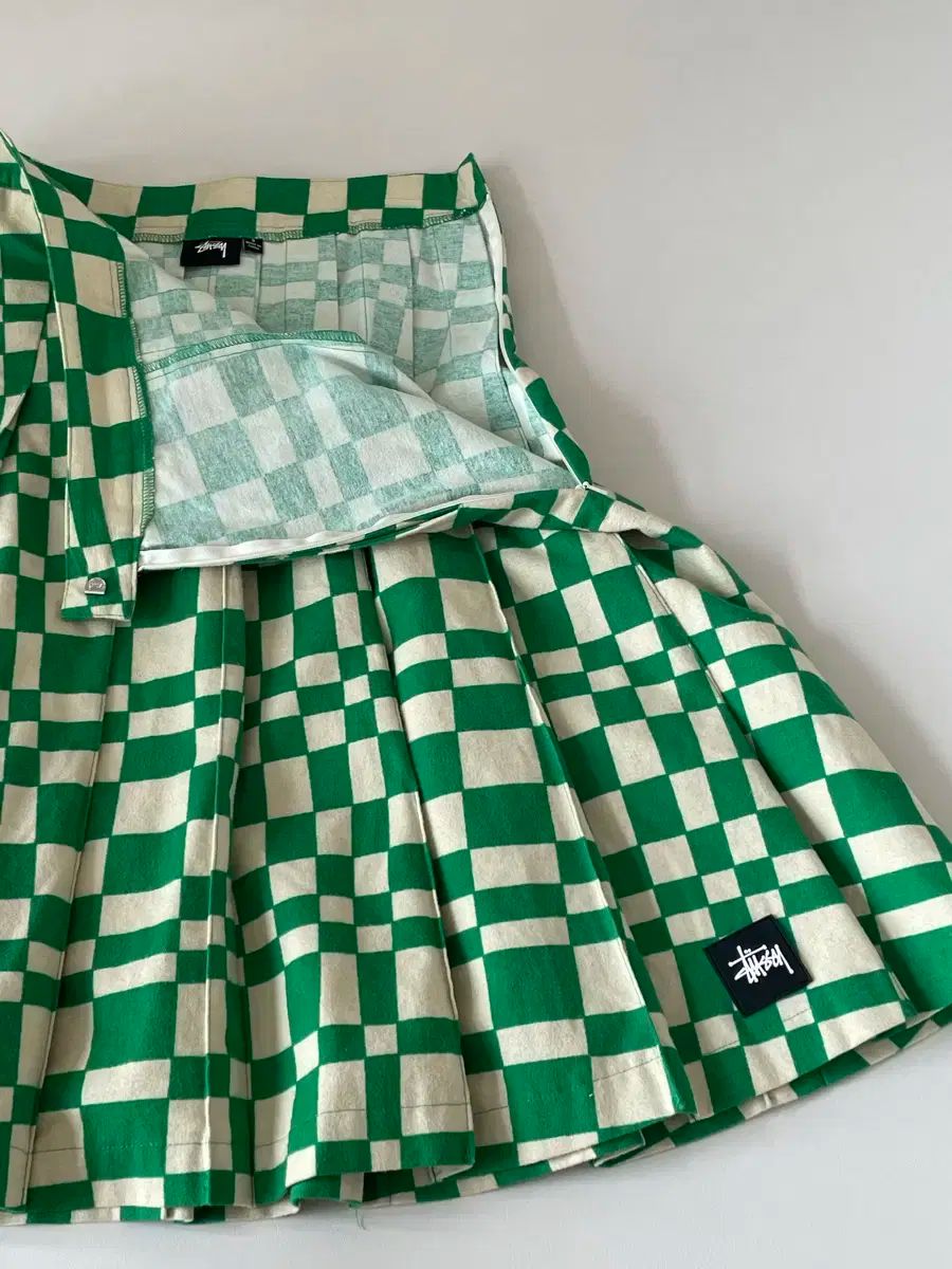 STUSSY ステューシー チェック プリーツ スカート