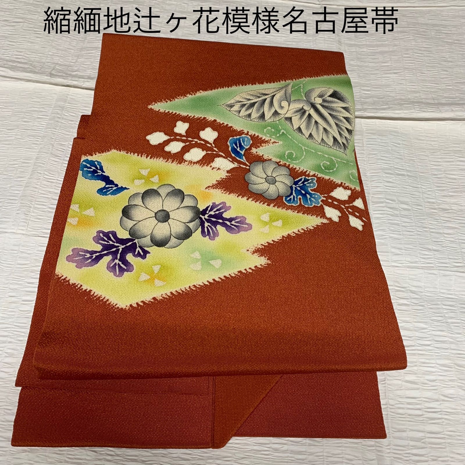 檜垣模様に花刺繍