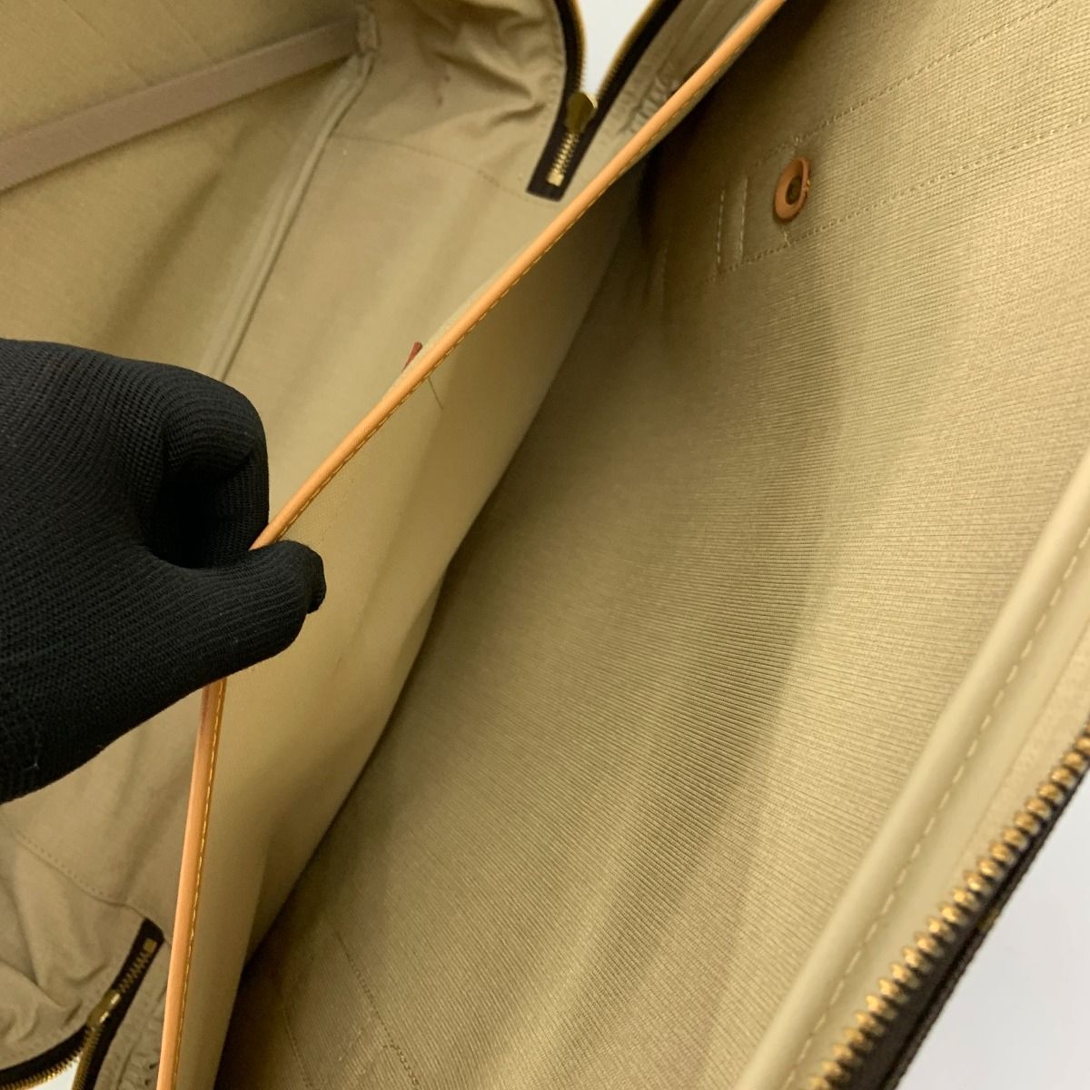 モノグラム サテライト53