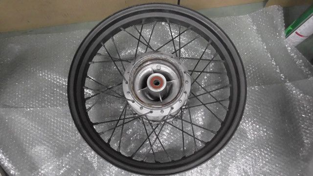 YZF-R1(2CR)15-19 ヤマハ純正マグネシウムホイール(リア