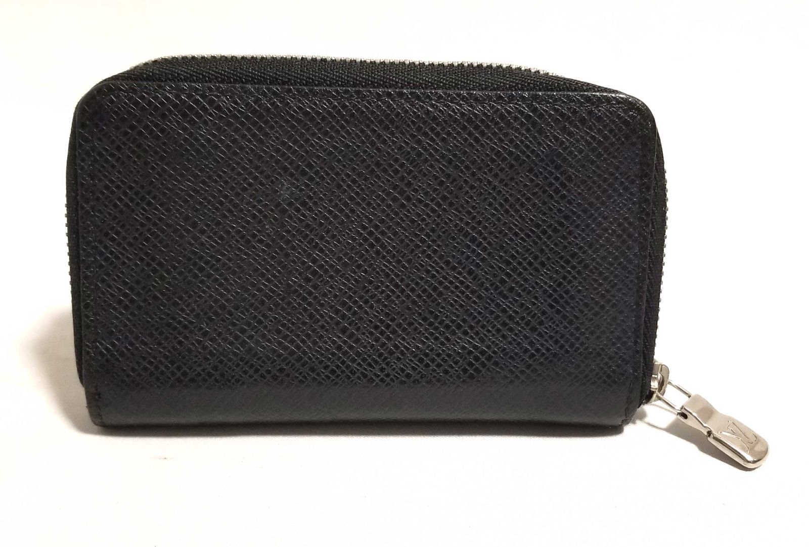 ルイヴィトン　コインケース　タイガ　ジッピーコインパース　ロゴ型押し　黒　レザー LOUIS VUITTON ルイヴィトン ジッピー コインパース タイガ