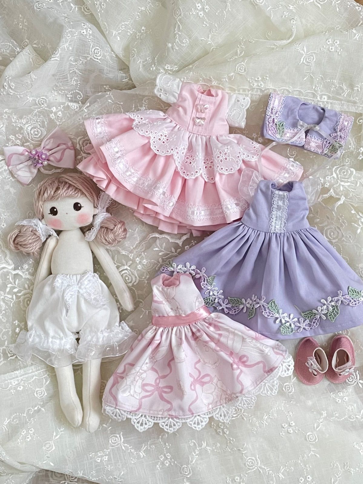 カントリードール♡ハンドメイド♡お人形♡ピンク小花柄♡ カントリードール♡♡ハンドメイドドール♡♡手作り人形 - メルカリ