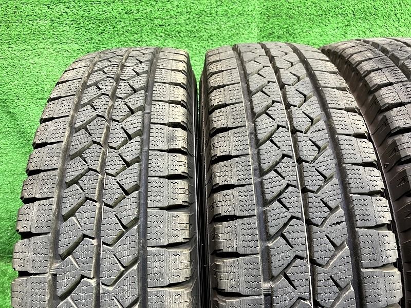 ブリジストン2019年製スタッドレスタイヤ ◇冬タイヤ4本◇ 205⁄55R16 2019年製 7部山 ブリヂストン ブリザック