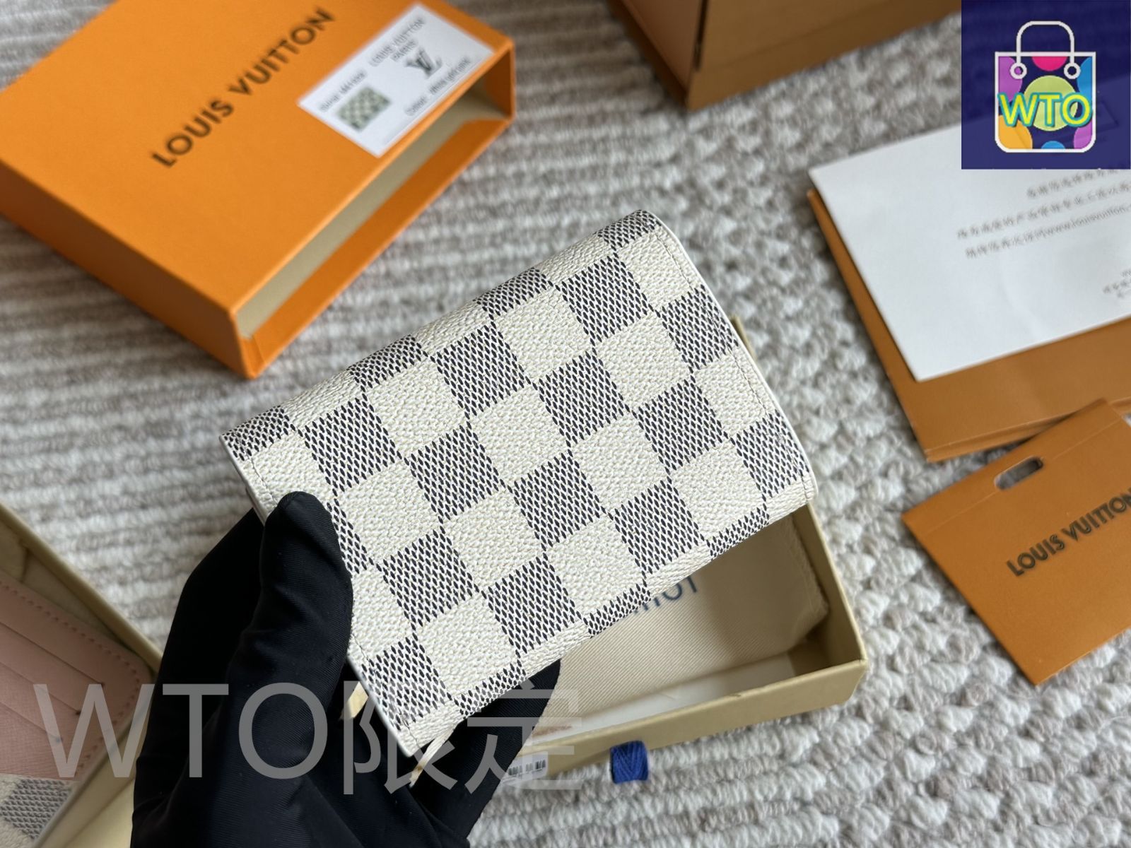 LOUIS VUITTON コインケース チェック柄 今日特価】LV ルイ・ヴィトン コインケース 白いチェック柄