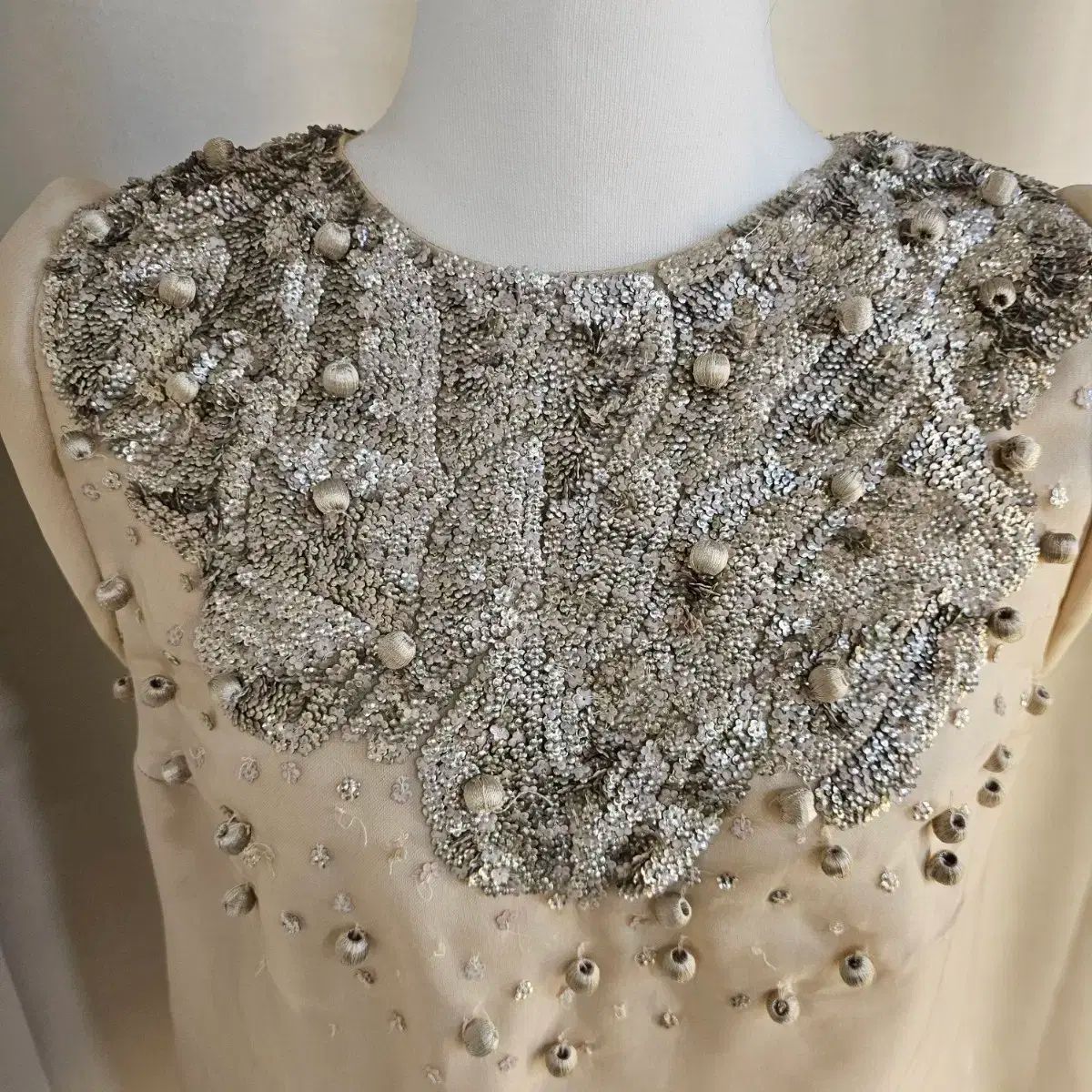 Valentino Valentino(ヴァレンティノ) スパンコールデコレーション