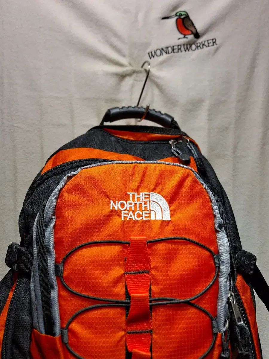 THE NORTH FACE ザノースフェイス 登山 バックパック オレンジ色 55 L