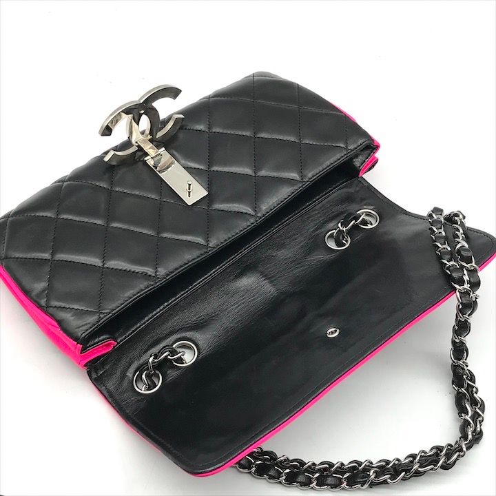 ✦シャネル✦マトラッセ✦ラムスキン 美品 CHANEL シャネル ココマーク マトラッセ ラムスキン バイカラー