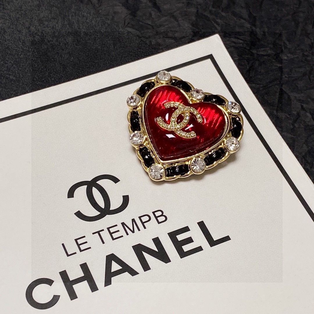 CHANEL♥新作♥華やかでモダンなブローチ♥ 楽天市場】シャネル CHANEL ブローチ メタル CCマーク ストラス