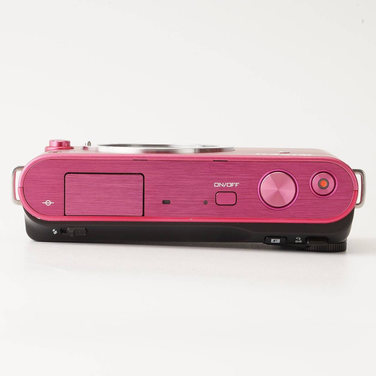 Nikon 1 J2 ピンク♡ ニコン Nikon 1 J2 ダブルズームキット [ピンク