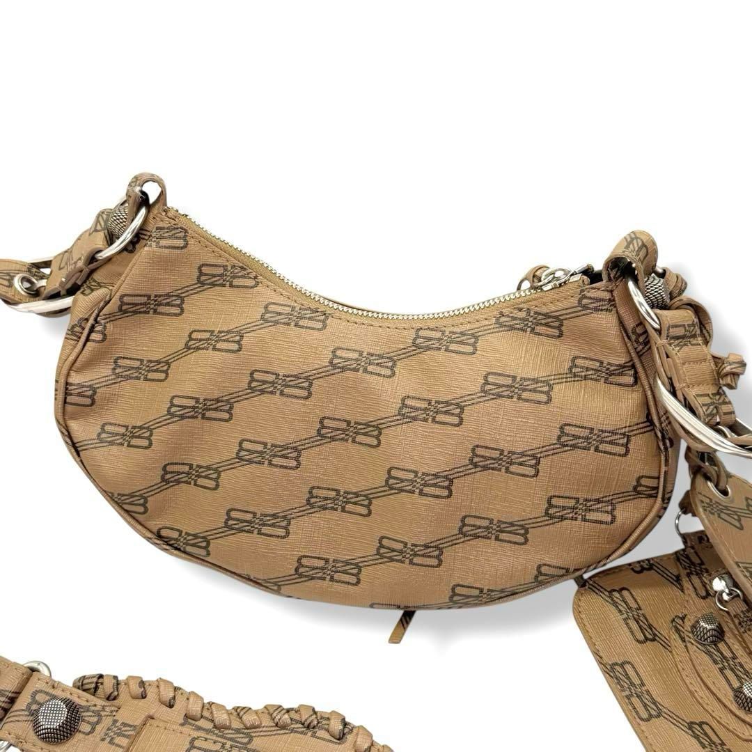 バレンシアガ　ルカゴールXS ショルダーバッグ　BBモノグラム　ブラウン3732 バレンシアガ ルカゴールXS ショルダーバッグ BBモノグラム ブラウン