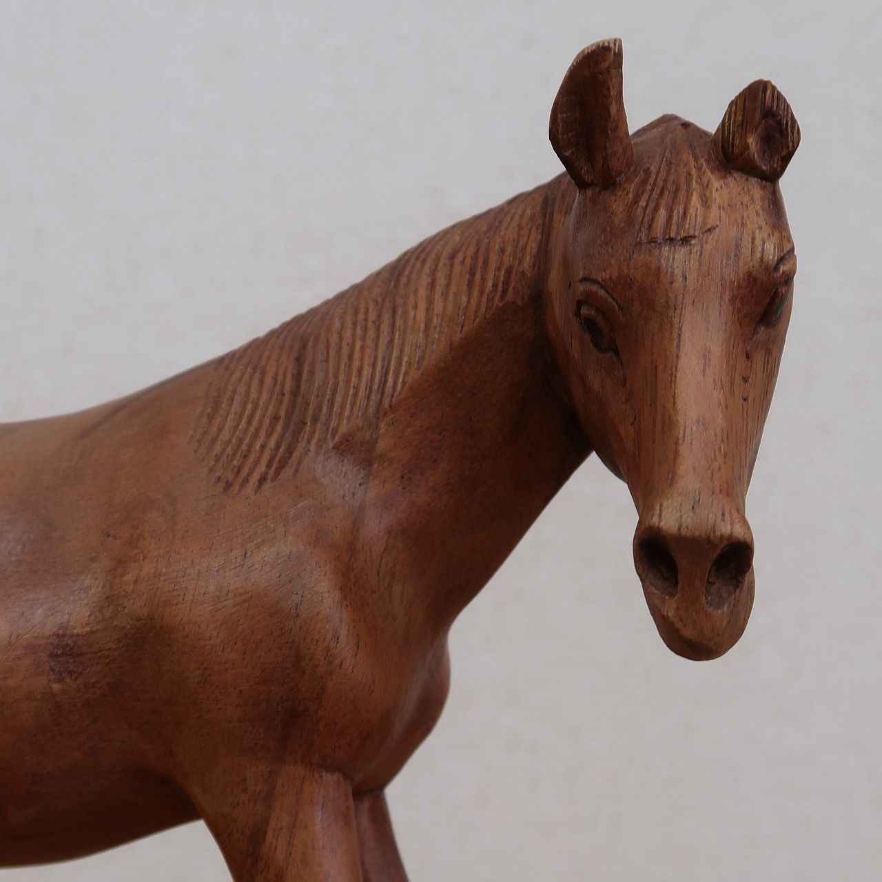 馬の置き物 木彫り彫刻