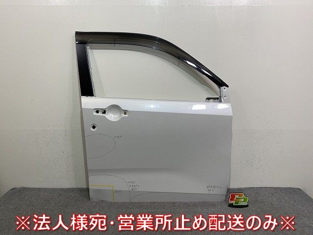 サクラ/SAKURA B6AW 純正 右 フロント ドア バイザー付 ホワイトパール QBB 日産(144336)