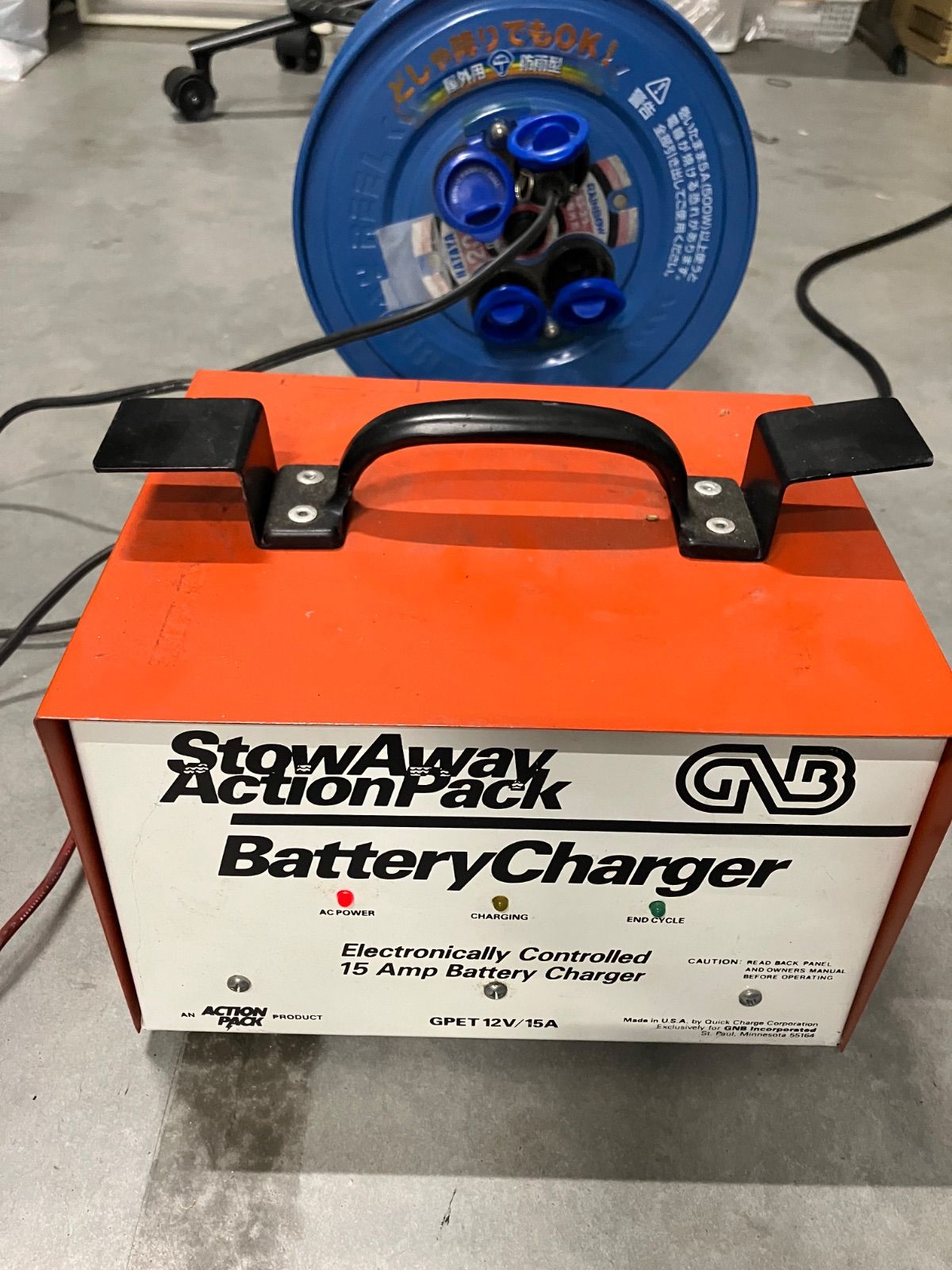 ミンコタMINN KOTA MK 2DCオンボードバッテリーチャージャー MINN KOTA