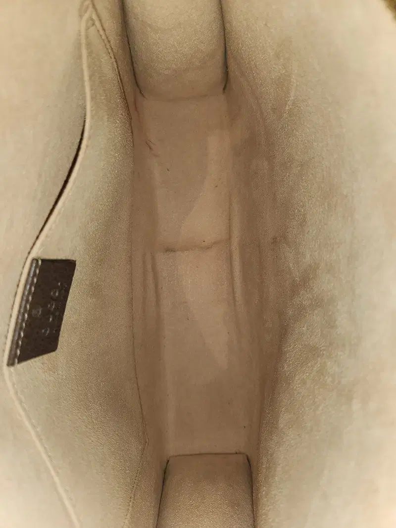 クラッチバッグ