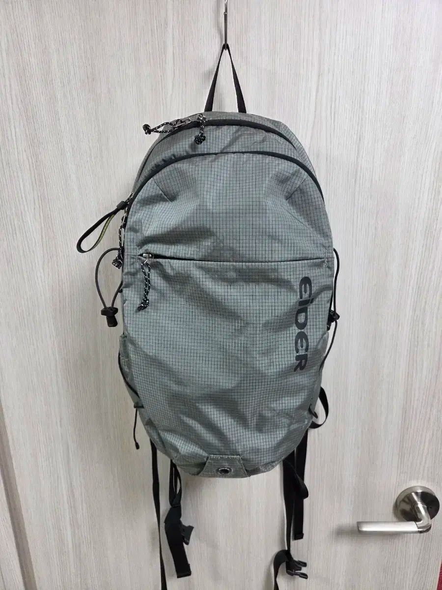 EIDER アイダー テント バックパック バックパック 登山リュック トレッキングバッグ 18L