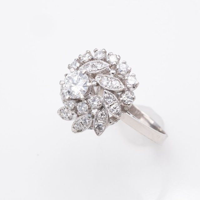 Pt900 1粒 ダイヤモンドリング 0.53ct VS-1 メレダイヤ 0.78ct 16号  