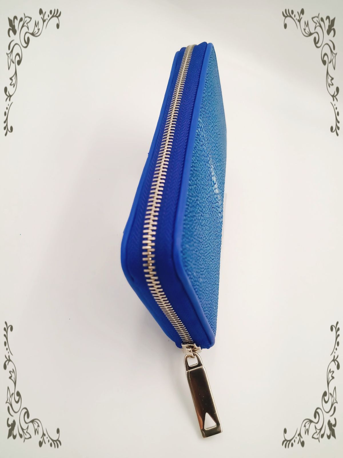 ★値下げ継続中★【新品・高級品】ガルーシャ長財布　キャビア　シーブルー 新品・高級品】長財布 ガルーシャ ラウンドファスナー キャビア
