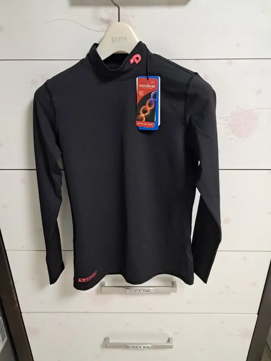 デュラフィットエアロヒートロングスリーブ T シャツ