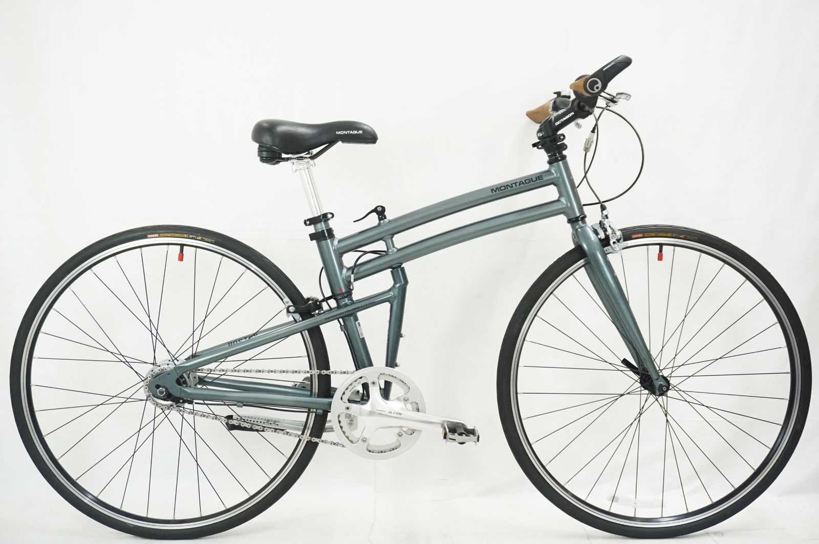 MONTAGUE 「モンタギュー」 BOSTON 8 2016年頃 700C 折り畳み自転車 / バイチャリ福岡店