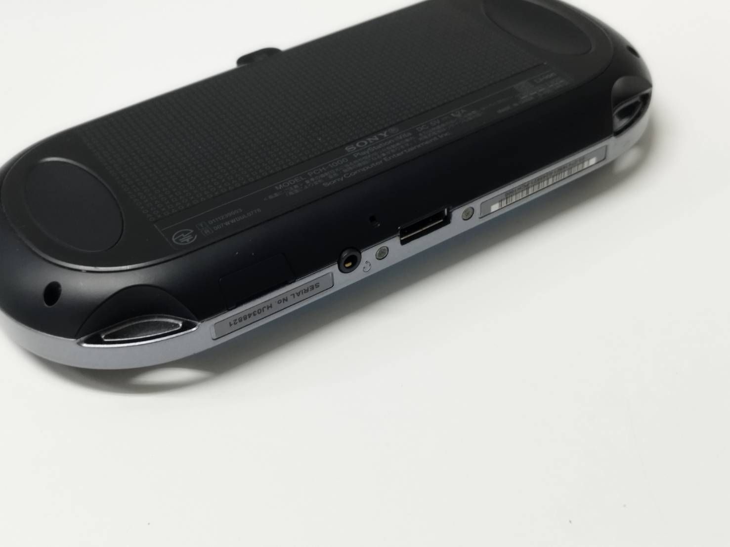 PlayStation VITA|PSVITA|PCH-1000|おまけソフト付き